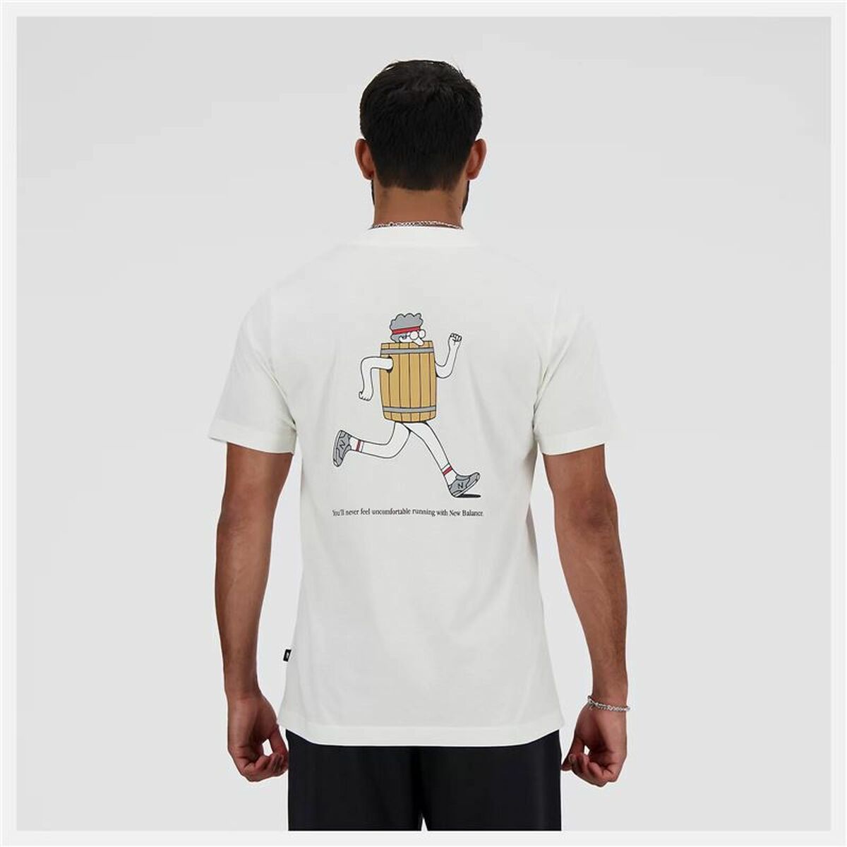 Men’s Short Sleeve T-Shirt New Balance Sport Essentials Barrel White - Le schmidt