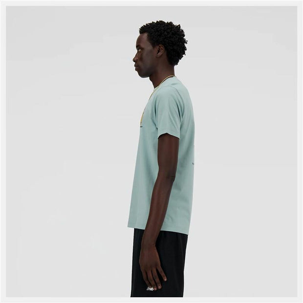 Men’s Short Sleeve T-Shirt New Balance Sport Essentials Barrel Light Blue - Le schmidt
