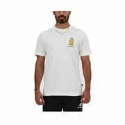 Men’s Short Sleeve T-Shirt New Balance Sport Essentials Barrel White - Le schmidt